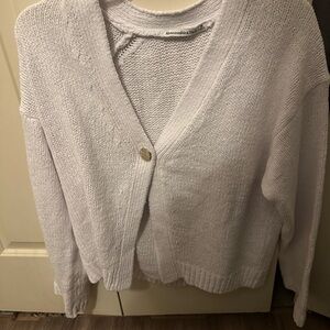 Abercrombie & Fitch Women's white V-Neck Button Cardigan Sweater